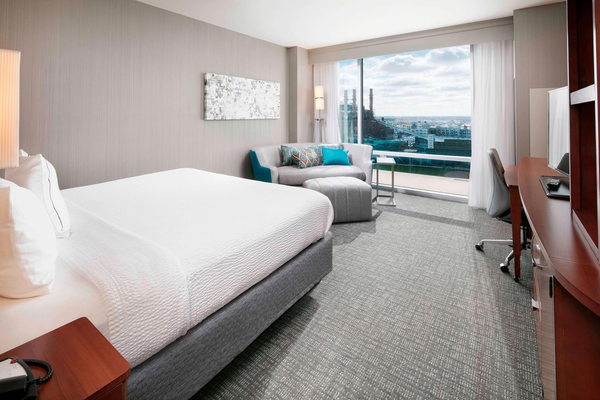 Room at Courtyard Indianapolis Downtown, INDIANAPOLIS - IN
