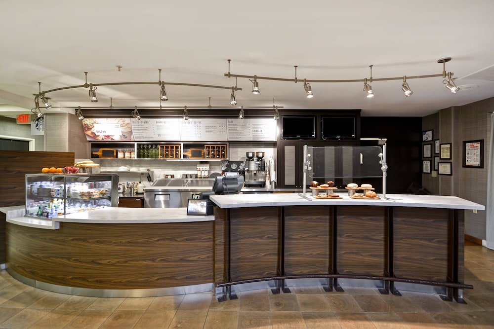 Courtyard by Marriott Dalton 33/43