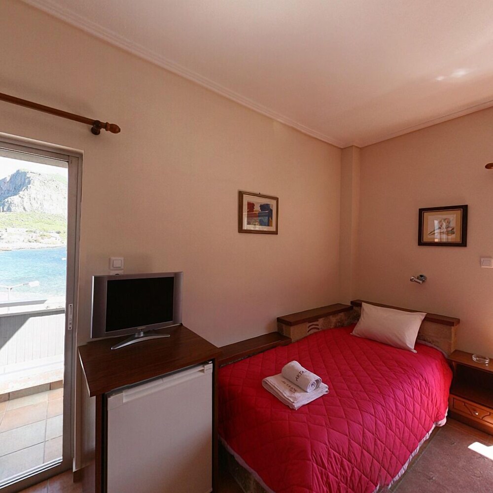 Aktaion Hotel 30/50