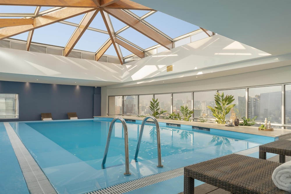 swimming pool spa