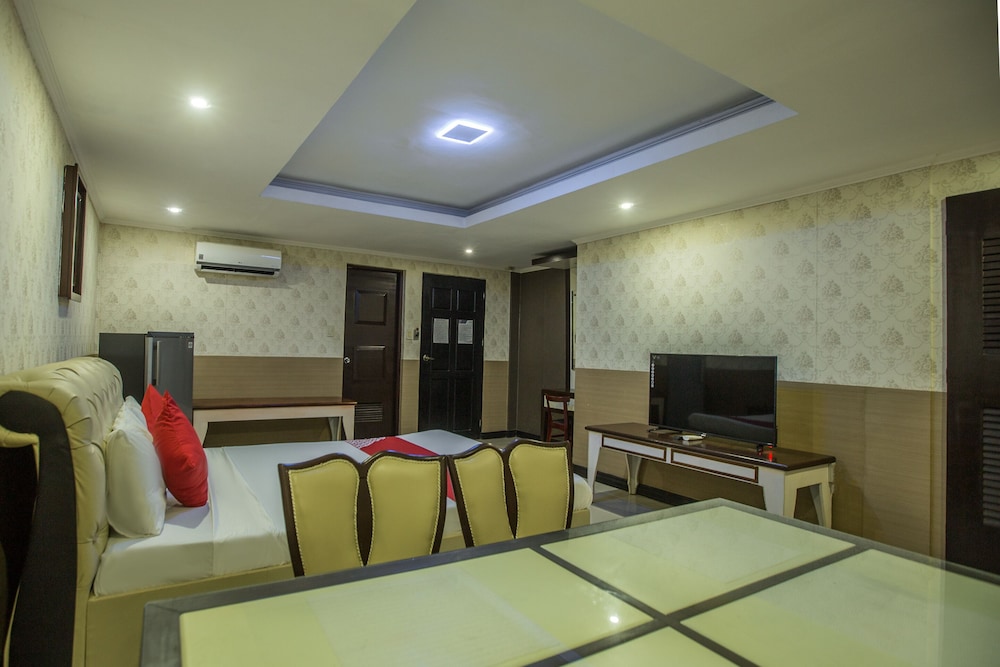 PJ Inn Hotel 35/43