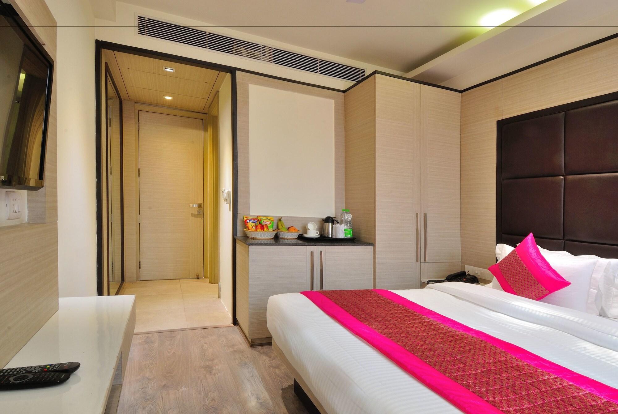Hotel Royal Grand 7/25