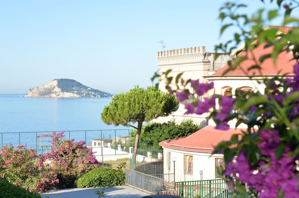 Miramare Residence 39/41
