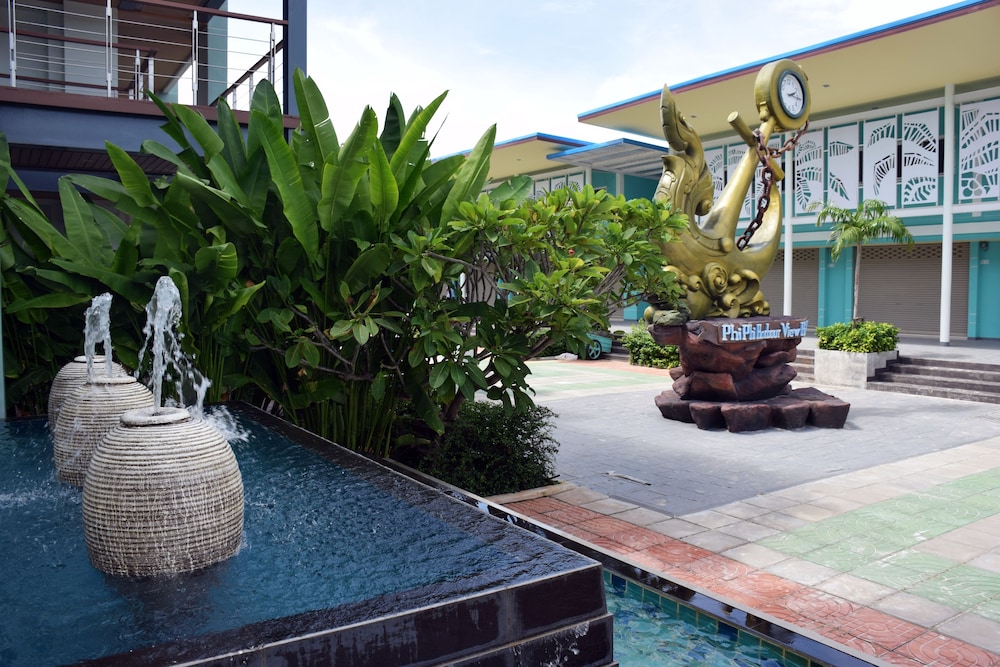 Phi Phi Harbour View Hotel 31/33