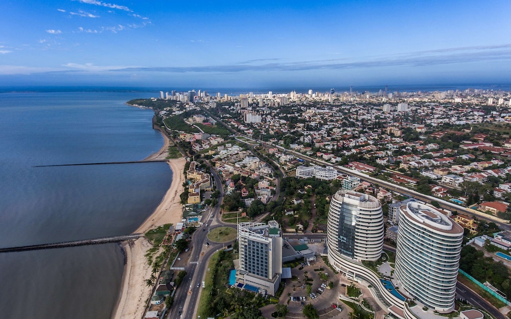 RADISSON BLU HOTEL & RESIDENCE, MAPUTO 78/80
