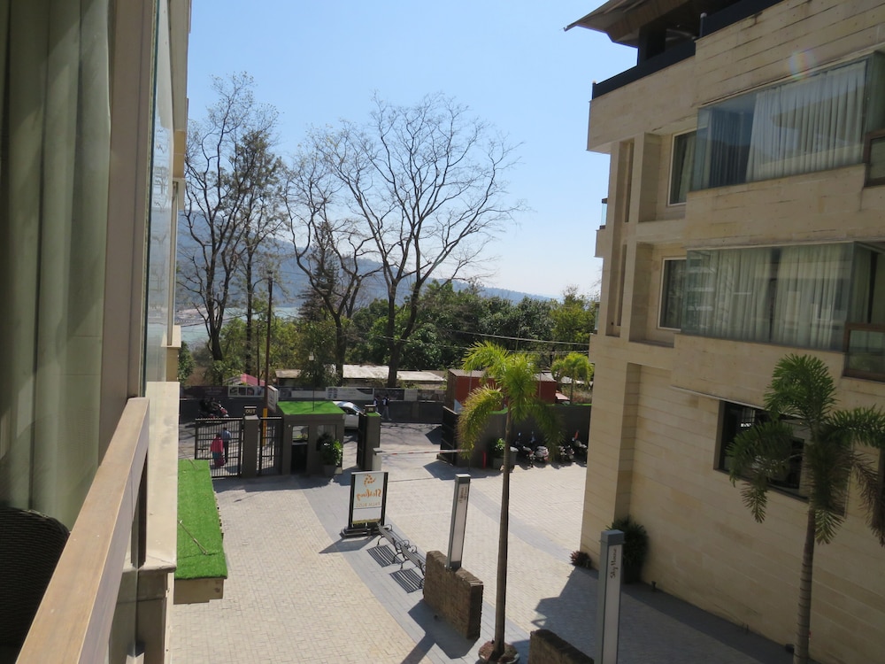 Sterling Palm Bliss Wellness Resort, Rishikesh 59/62