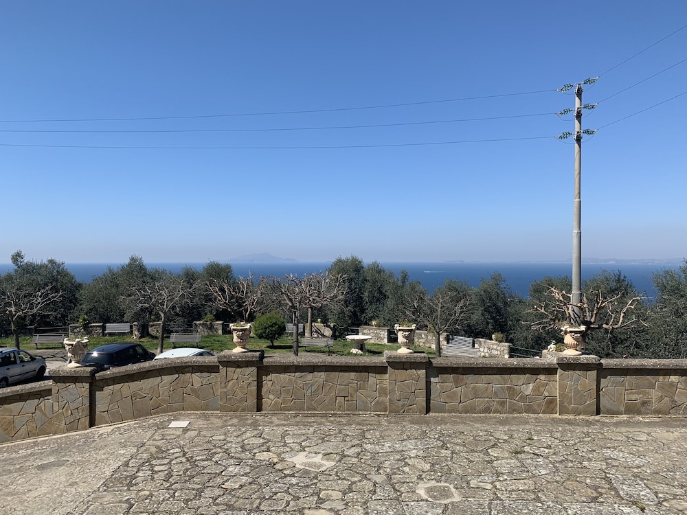 Relais Il Chiostro 50/60