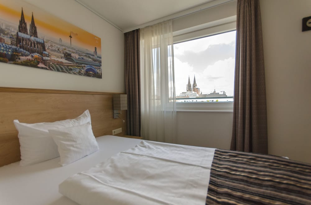 Stadthotel am Romerturm 19/54