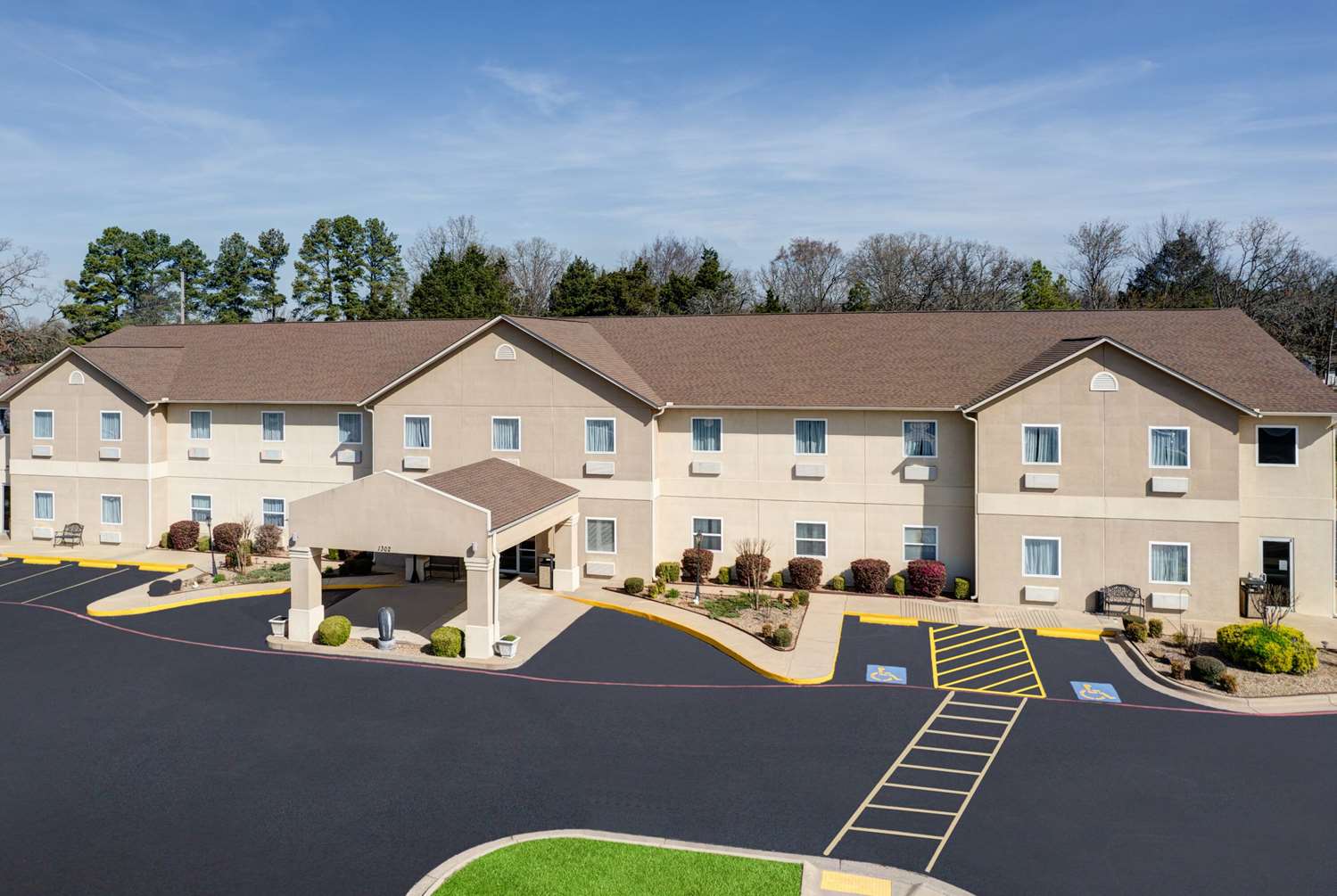Days Inn & Suites By Wyndham Cabot 50/56
