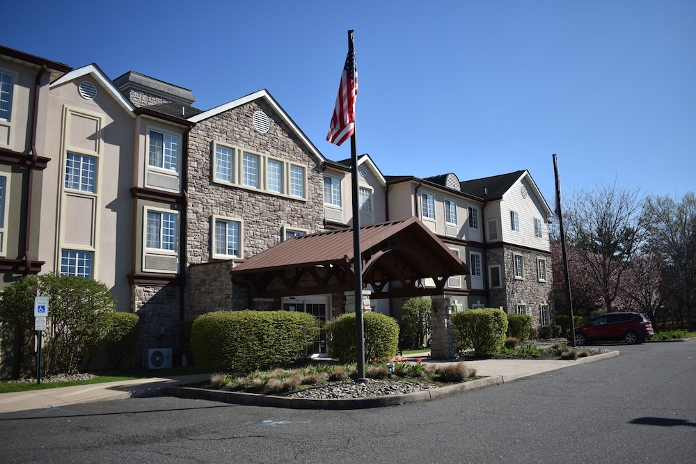 Staybridge Suites Cranbury-South Brunswick 67/75