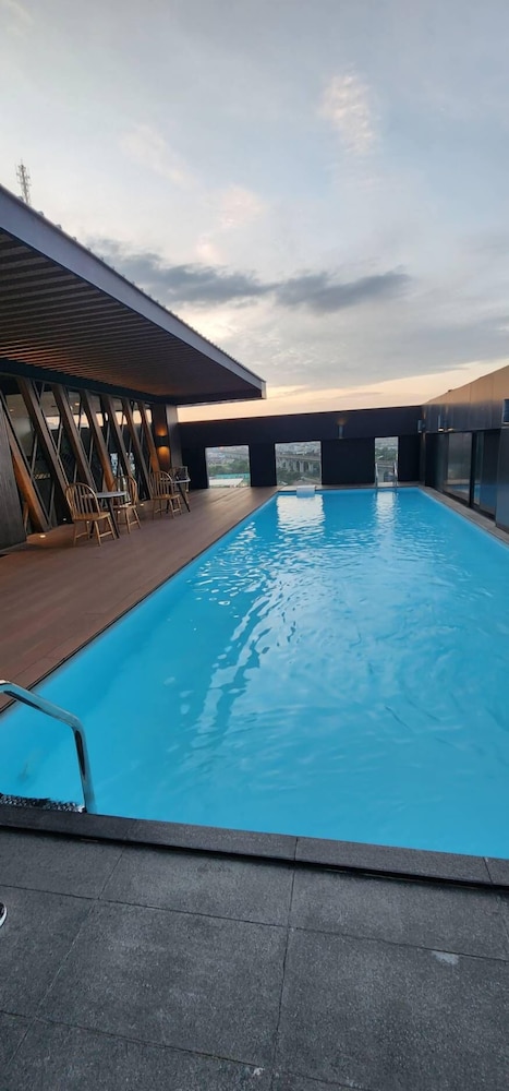 Zayn Hotel Bangkok 45/47