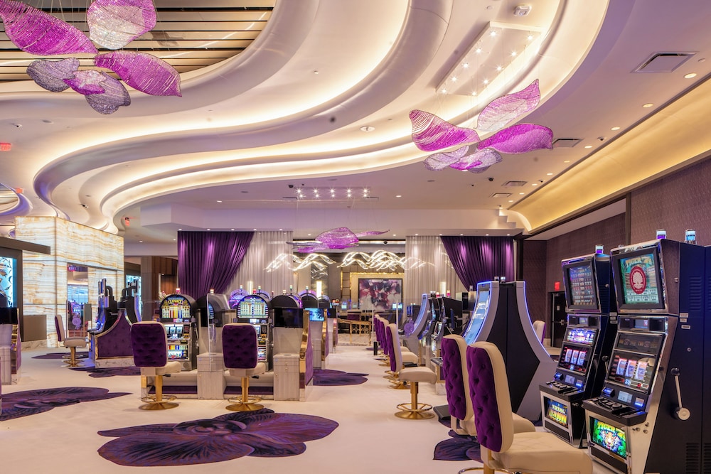 Scarlet Pearl Casino Resort 52/57