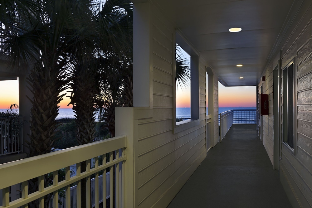 Seaside Inn Oceanfront 22/31