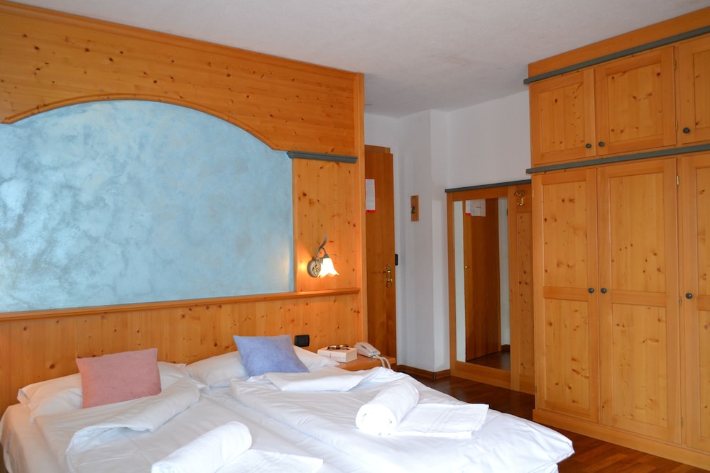 Hotel Corona 16/47