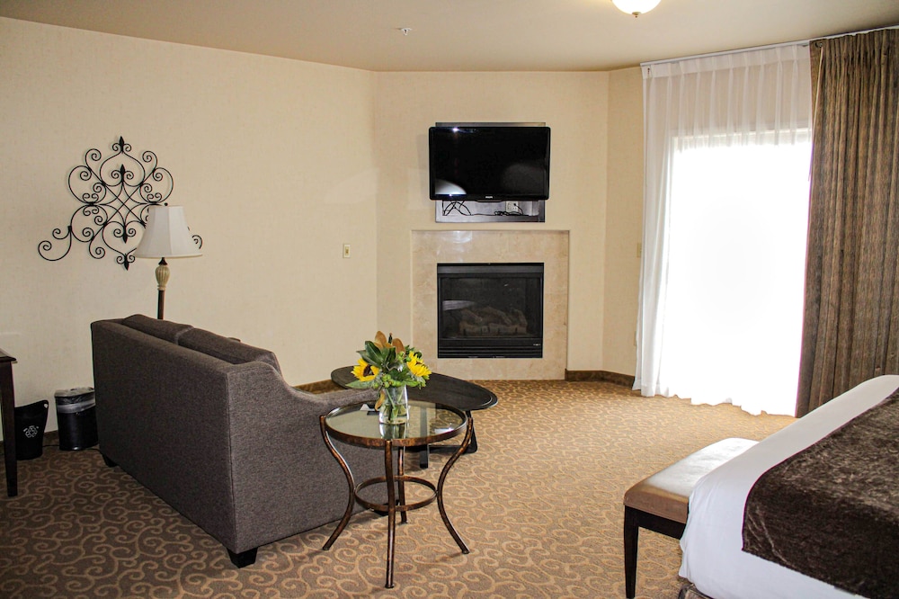 Oxford Suites Boise 38/39