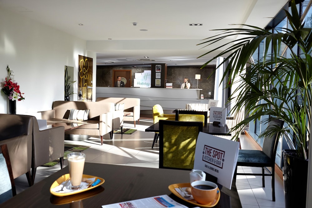 HOLIDAY INN BRISTOL CITY CENTRE 41/55