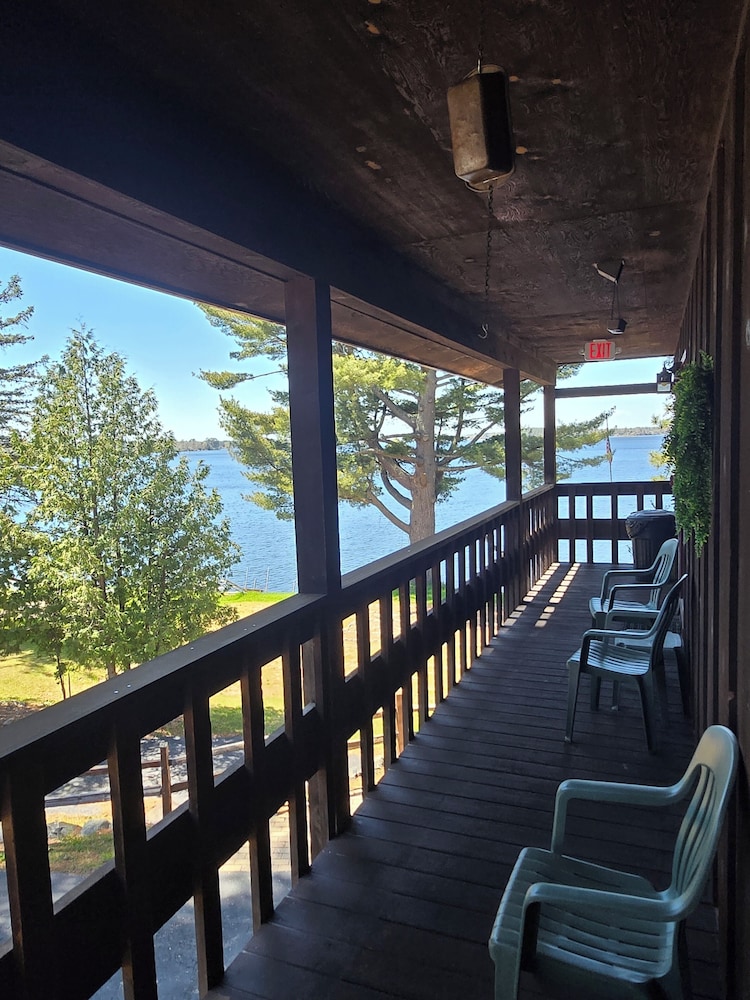 CENTERSTONE RESORT LAKE-AIRE 50/59