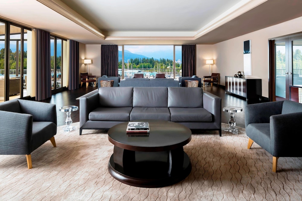 Westin Bayshore 45/72