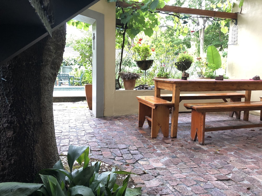 10 Alexander B&B 8/50