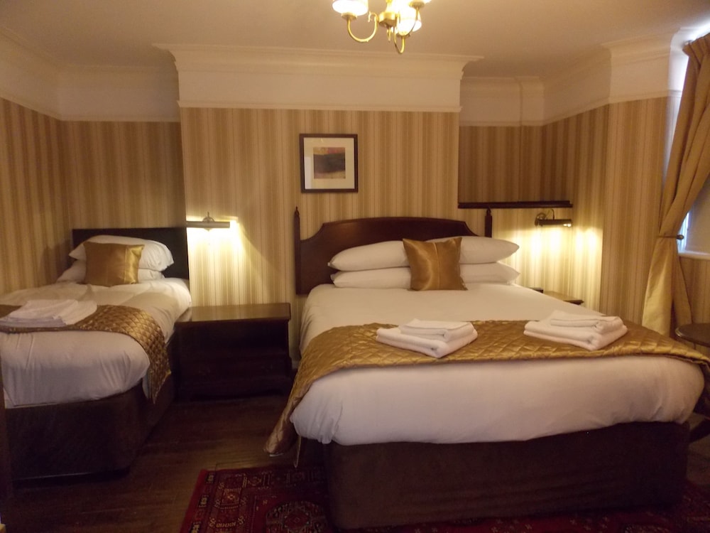 Mountford Hotel 8/28