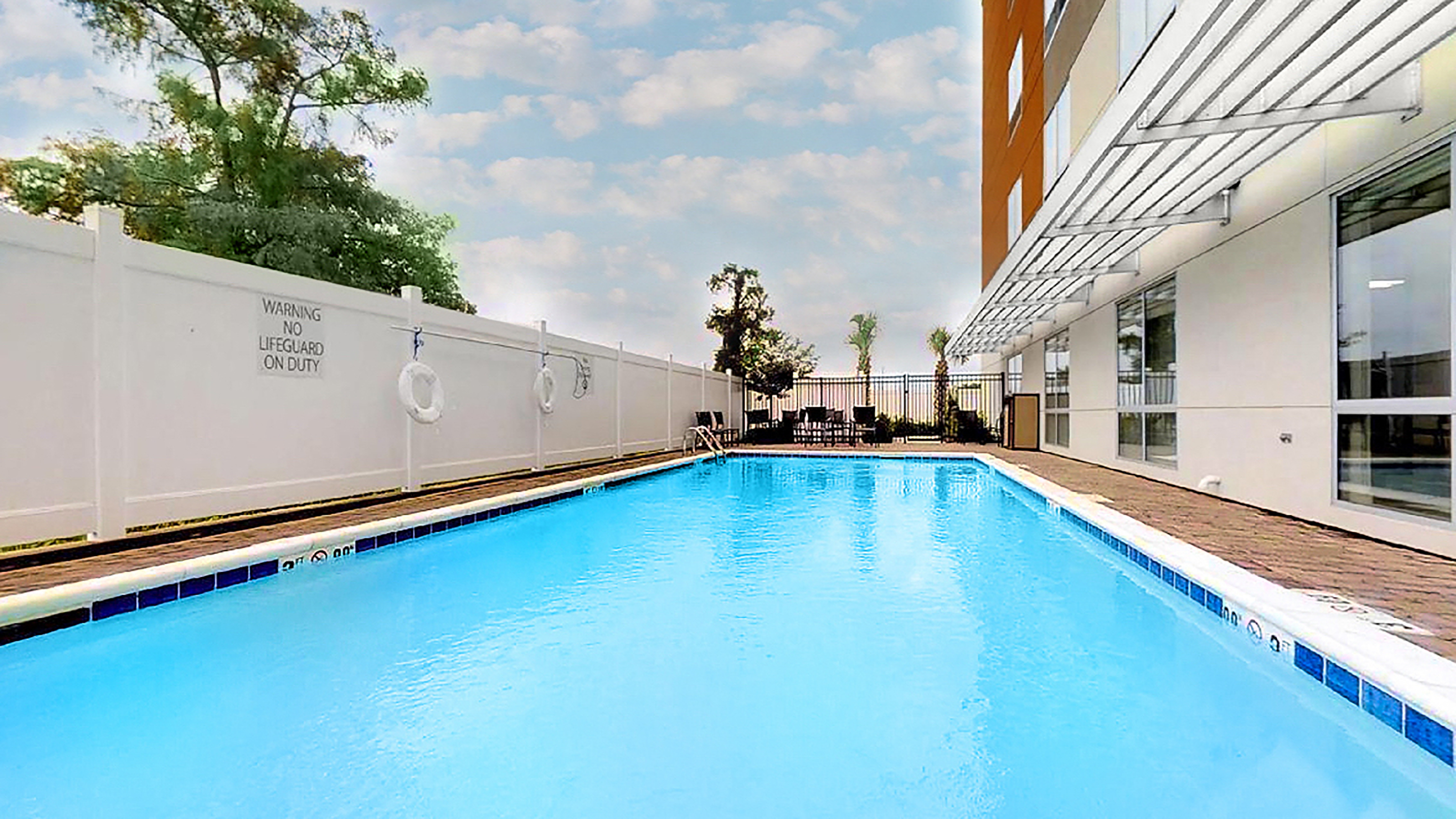 Holiday Inn Express Suites Chalmette New Orleans S 53/53