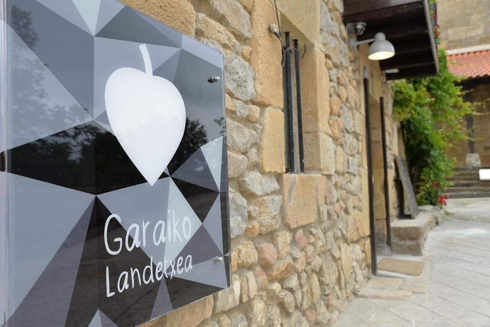 Hotel Garaiko Landetxea 2/16