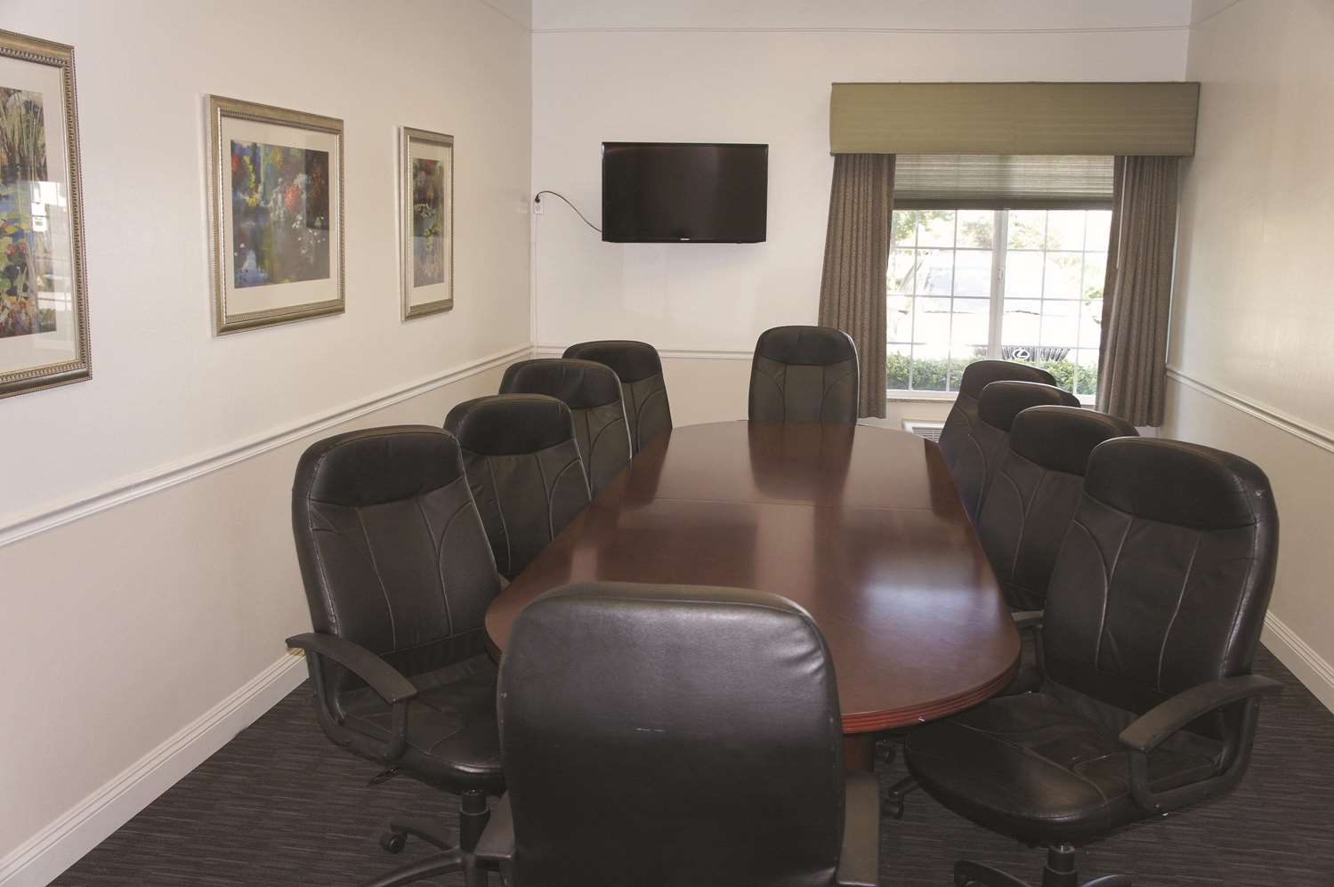 La Quinta Inn & Suites by Wyndham Visalia/Sequoia Gateway 49/60
