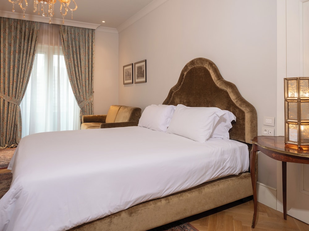 Ebel Boutique Hotel Tirana 13/50