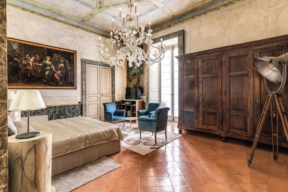 غرفة ديلوكس بسرير كينج، Palazzo Doria Suites 9/10
