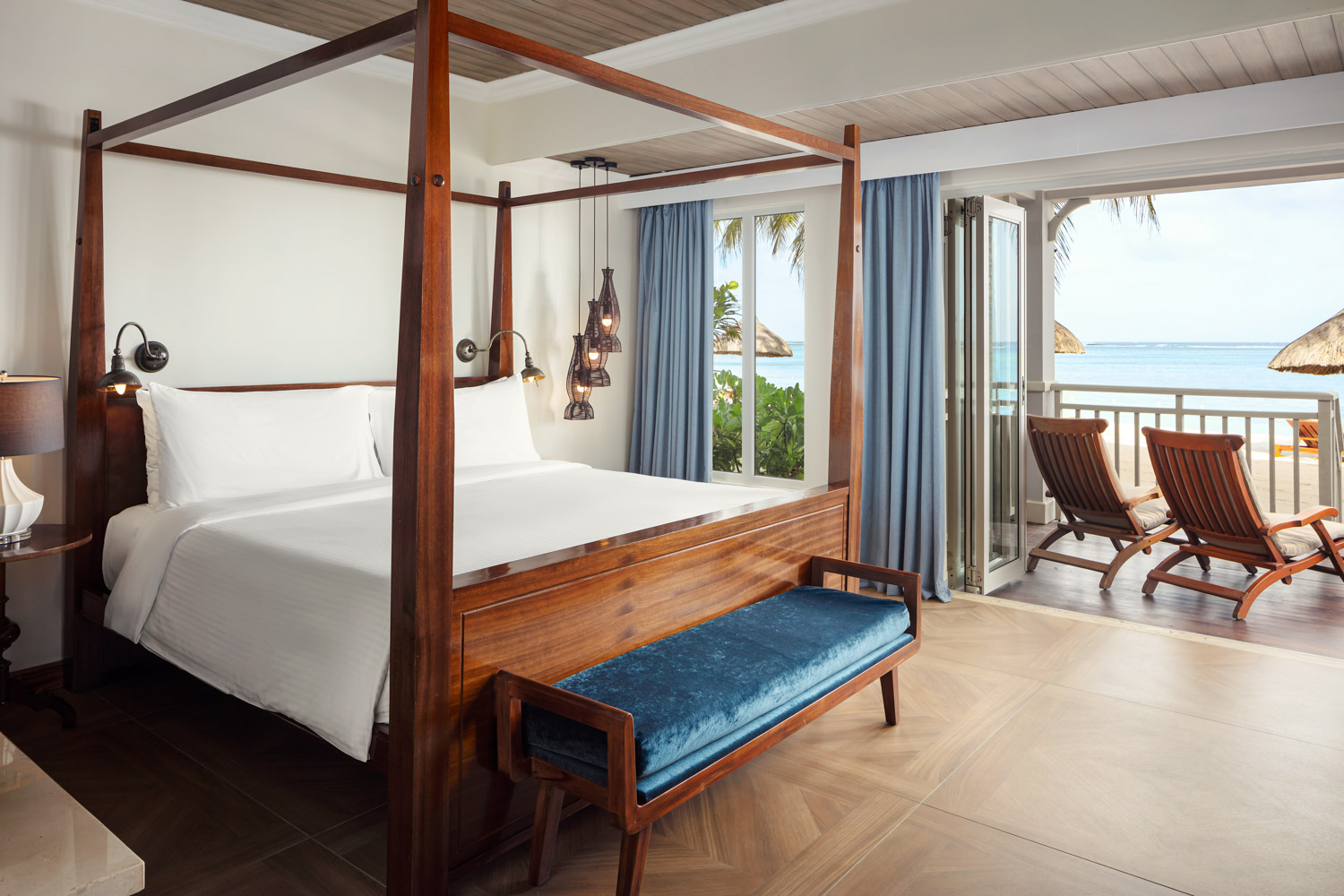 Peninsula, Suite