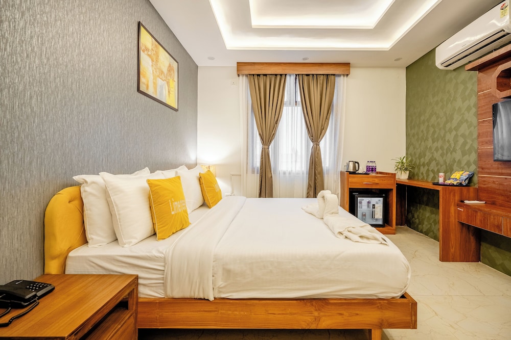 Lime Tree Hotels & Banquet Greater Noida 14/50