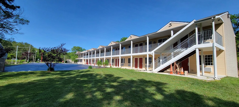 Atrium Inn 35/42