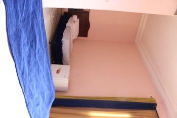 Prestige Hotel 3/13