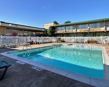 Ramada by Wyndham Rome Verona 2/47