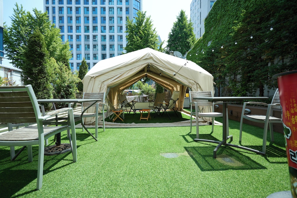 ACUBE HOTEL 46/49