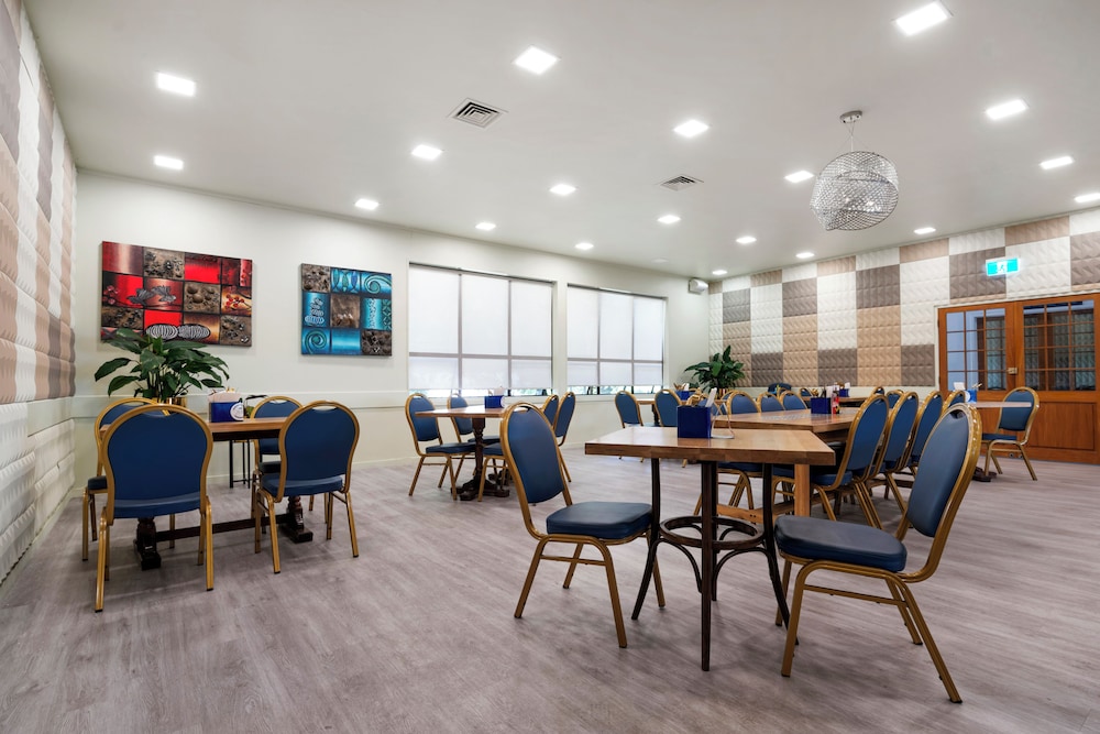 Garden Inn Airport 28/50