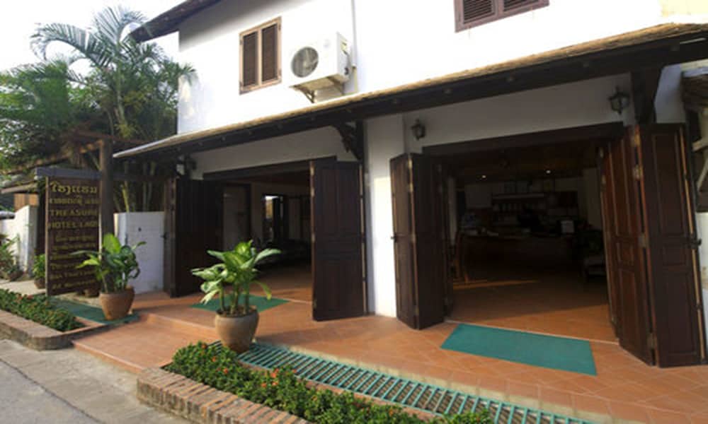 Treasure Hotel Laos 7/49