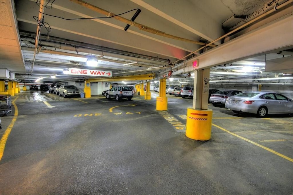 Bedford Plaza Hotel 40/50