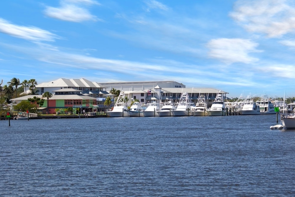 Pirates Cove Resort and Marina 8/36