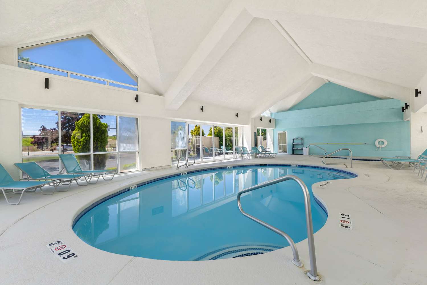 Comfort Inn Layton - Salt Lake City 16/34