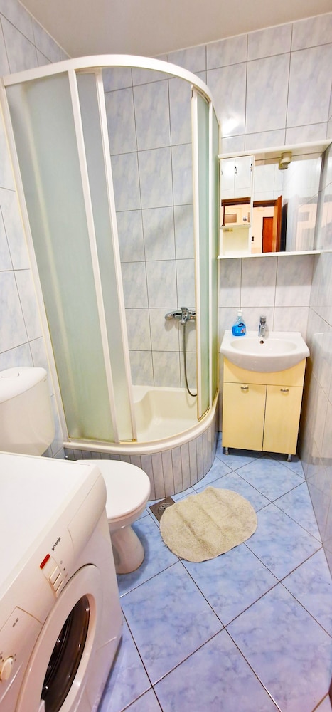 Croparadise Hostel 20/50