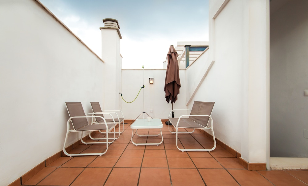 HOLIDAYS2MALAGA STUDIOS JUAN DE MENA 67/67