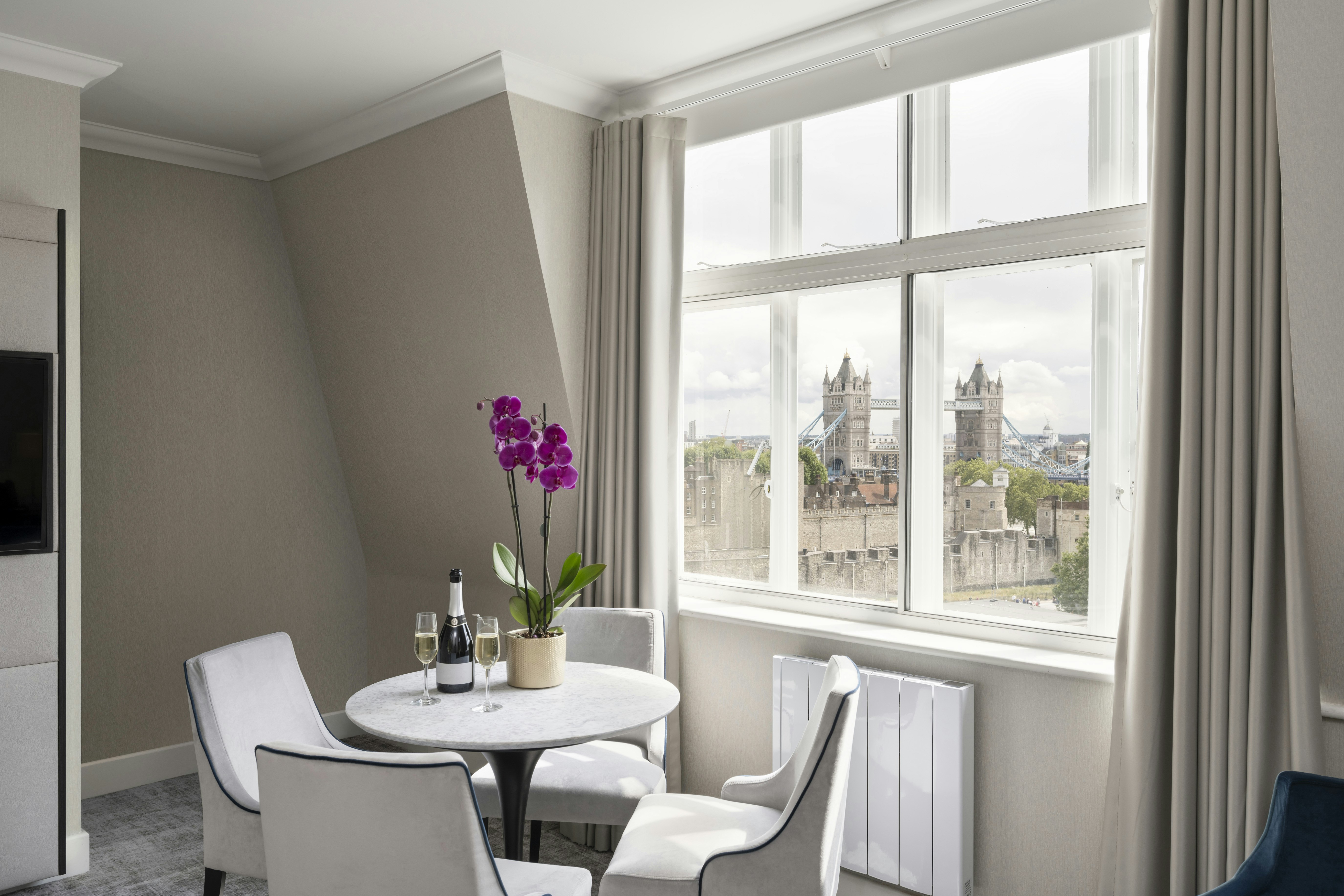 Tower Residences by Blue Orchid 29/32