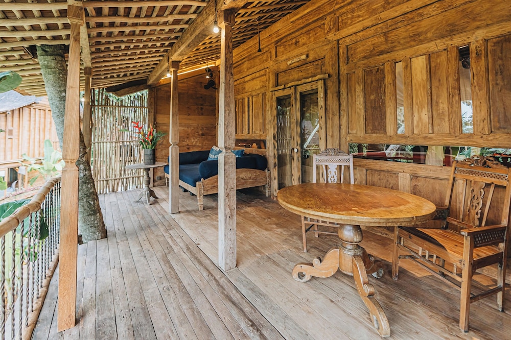 Bambu Indah Resort 10/50