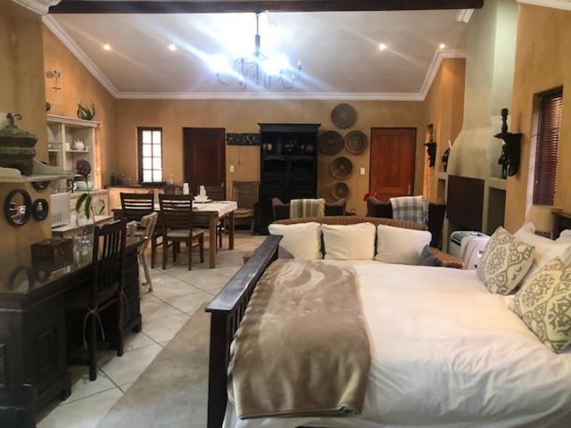 The Lemon Tree Self-Catering 12/50
