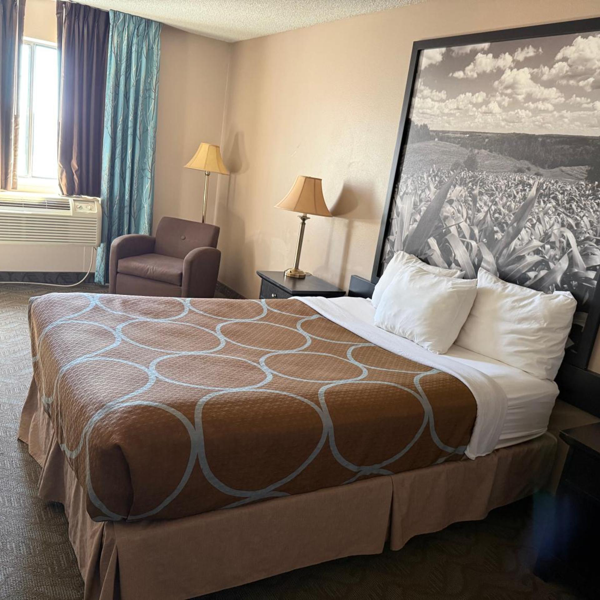 Dodgeville Inn & Suites 7/44