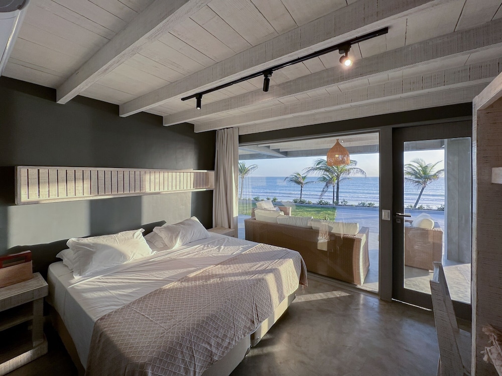 Club de Mar Condo Hotel 10/50
