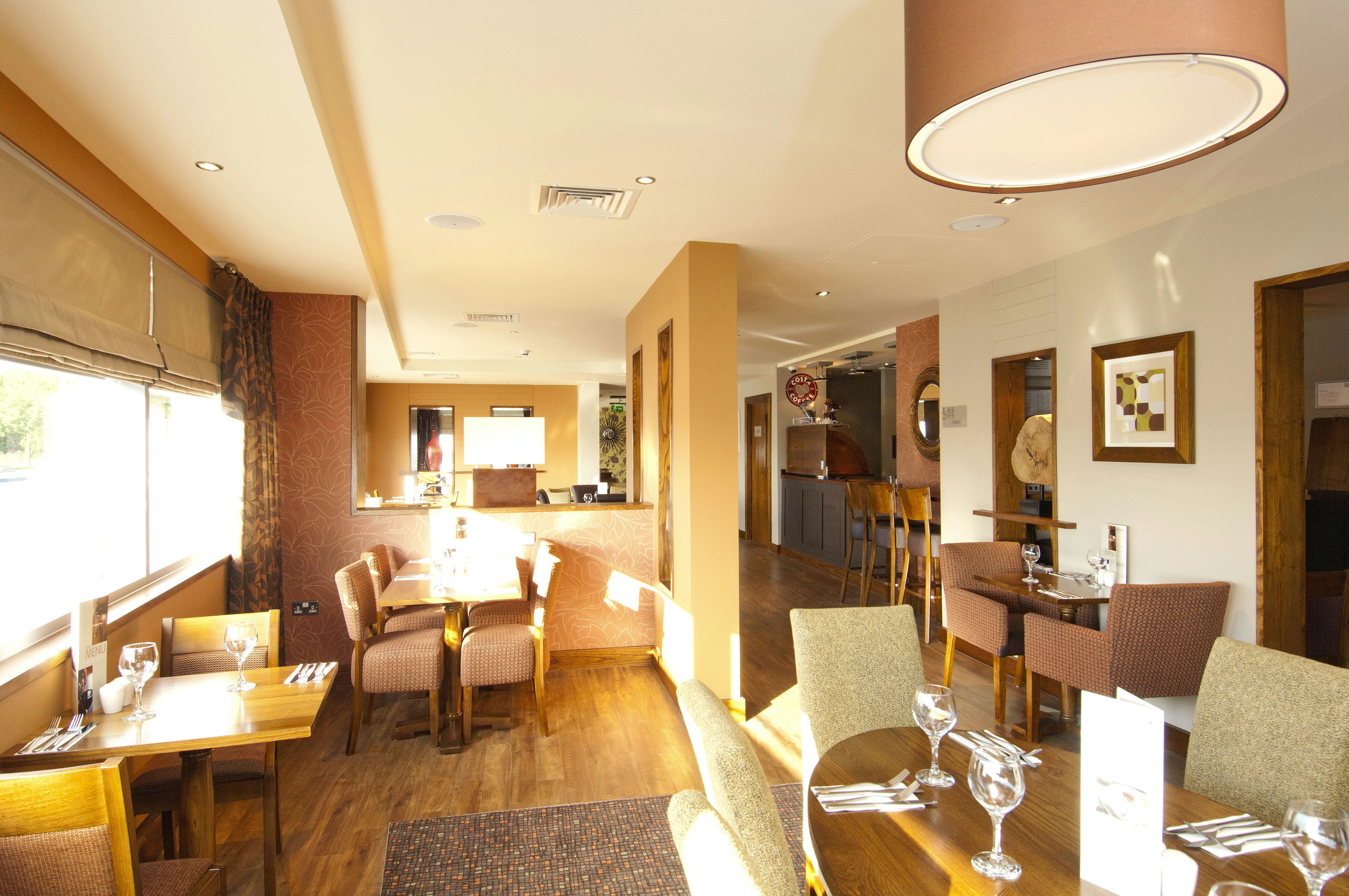 Premier Inn Liverpool John Lennon Airport 26/32