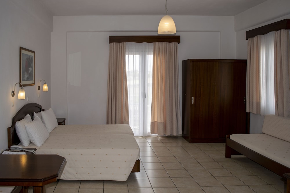 Giannoulaki Hotel 18/54