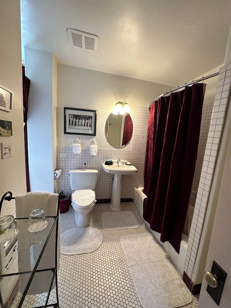 Luxury, Suite, Queen Bed